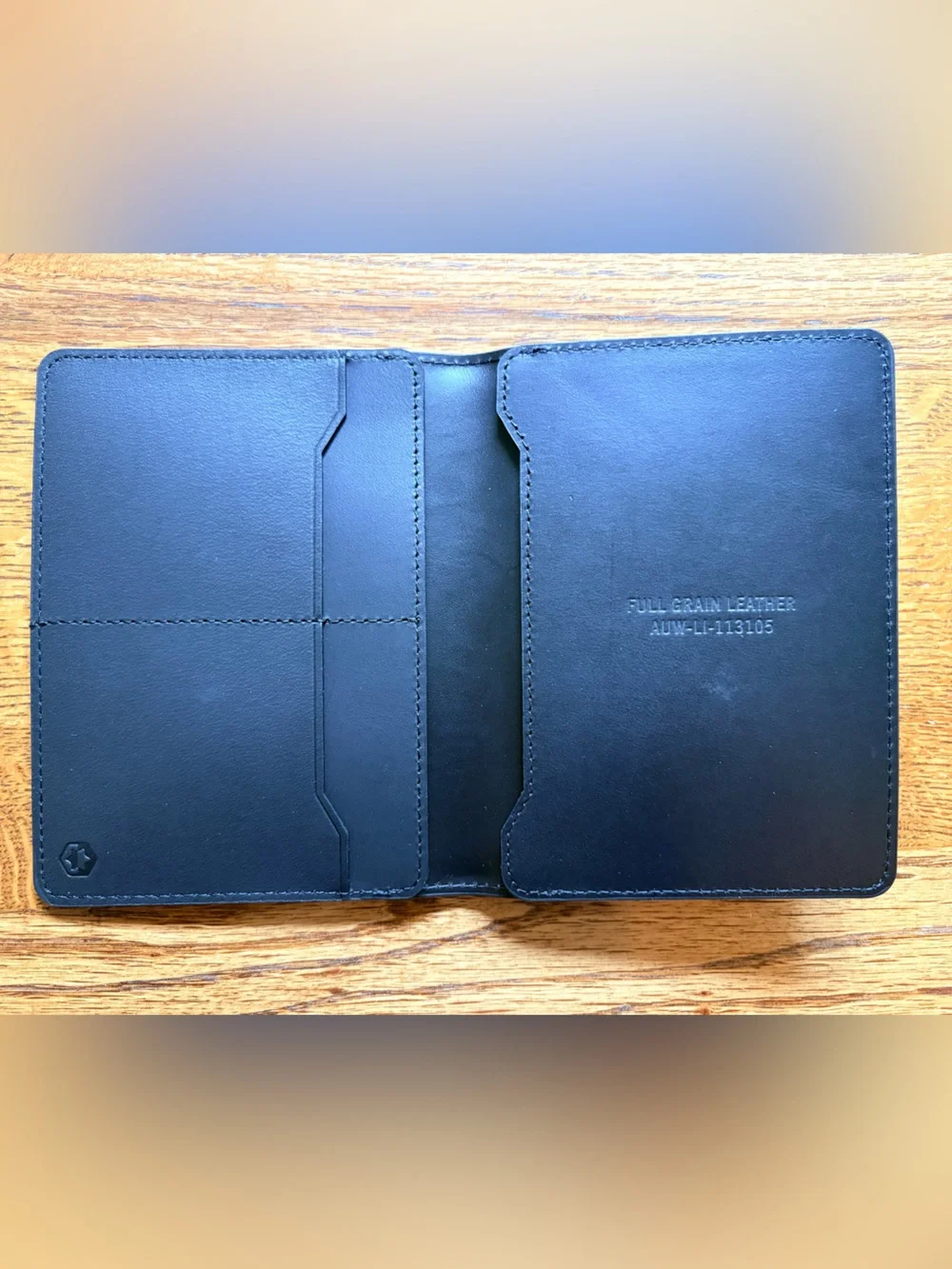 New in box Ridge Passport Wallet in Midnight Black Leather